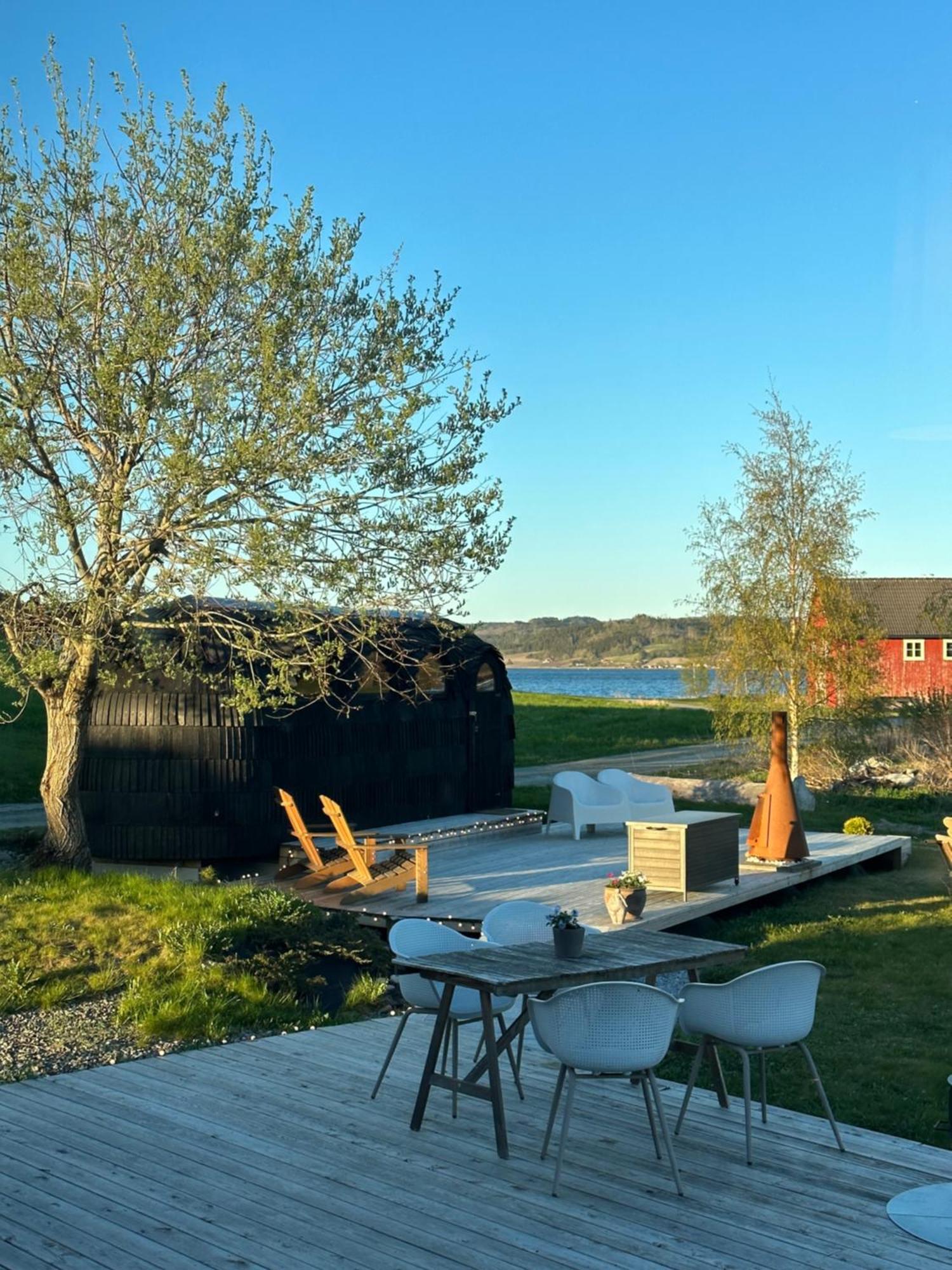 Straumen  Saga, Et Unikt, Sjarmerende Badehotell Med Fa Rom, Sauna Og Badebrygge - Inderoy מראה חיצוני תמונה
